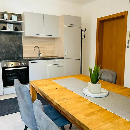 Apartment Gutenberg - Self-Check-In - Naehe Redbull Ring Knittelfeld Buitenkant foto